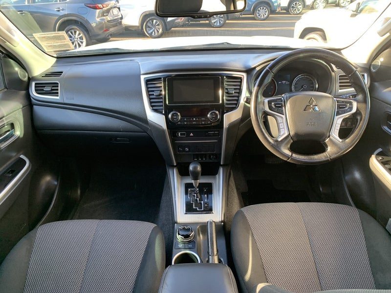 2022 Mitsubishi Triton GLX-R 4WD, photo 2