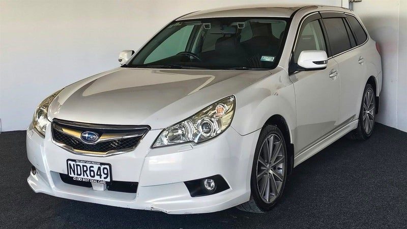 2010 Subaru Legacy, photo 3