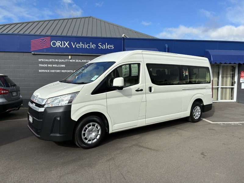 2021 Toyota Hiace ZX Minibus 10 seater