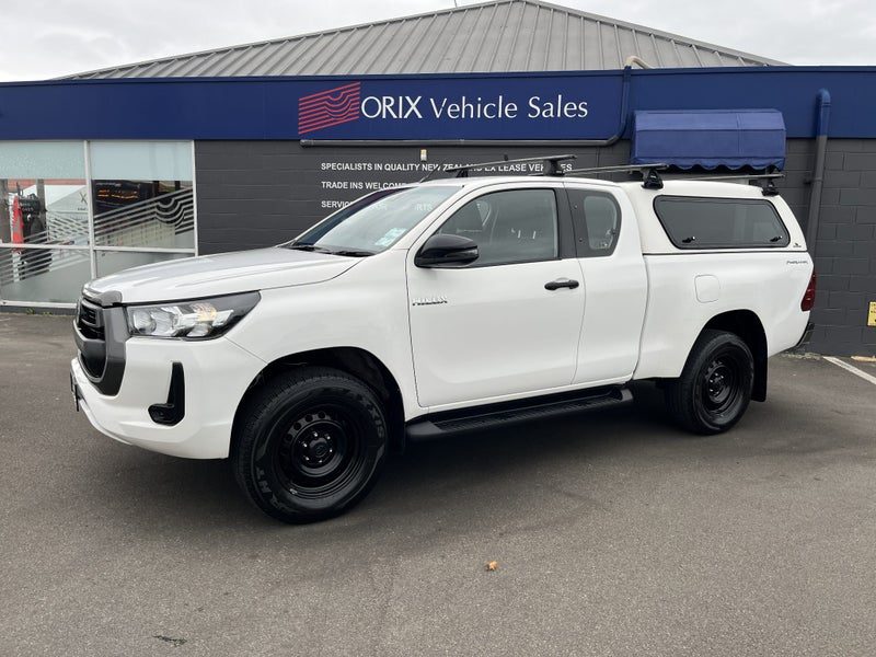 2022 Toyota Hilux SR Extra Cab 2WD