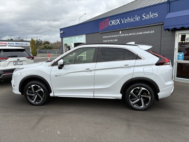 2022 Mitsubishi Eclipse Cross VRX 4WD PHEV, photo 2