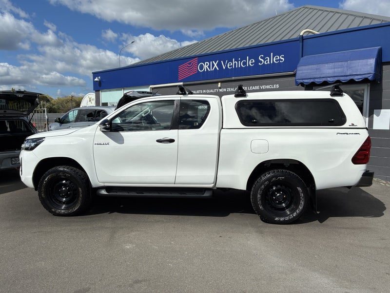 2022 Toyota Hilux SR Exta Cab 2WD, photo 2