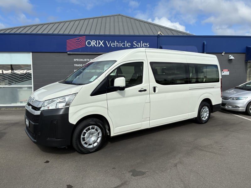 2021 Toyota Hiace ZX Minibus 10 Seater