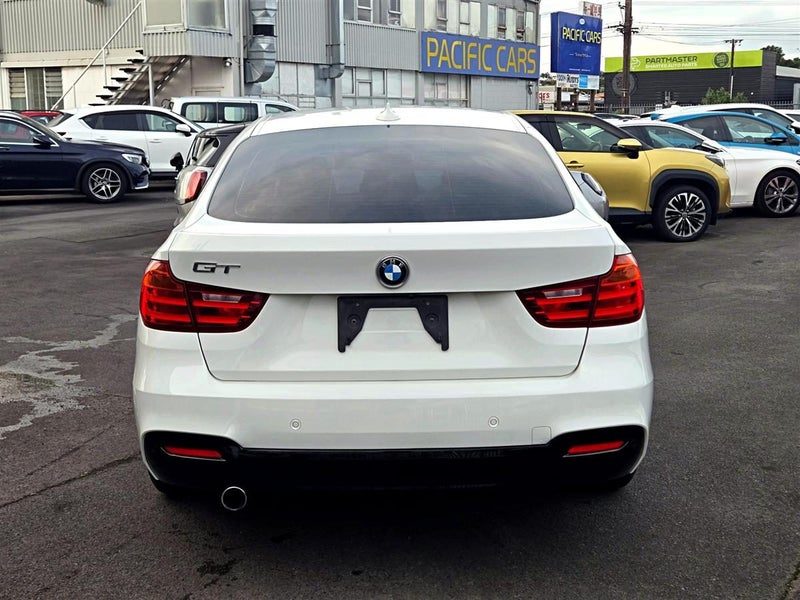 2016 BMW 320i M Sport, photo 3