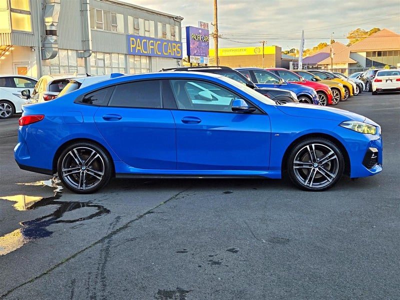 2020 BMW 218i M Sport, photo 2