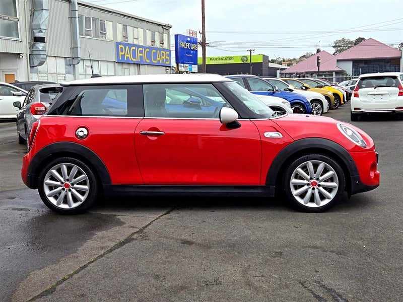 2019 MINI Cooper S *Facelift *Safety Features, photo 2