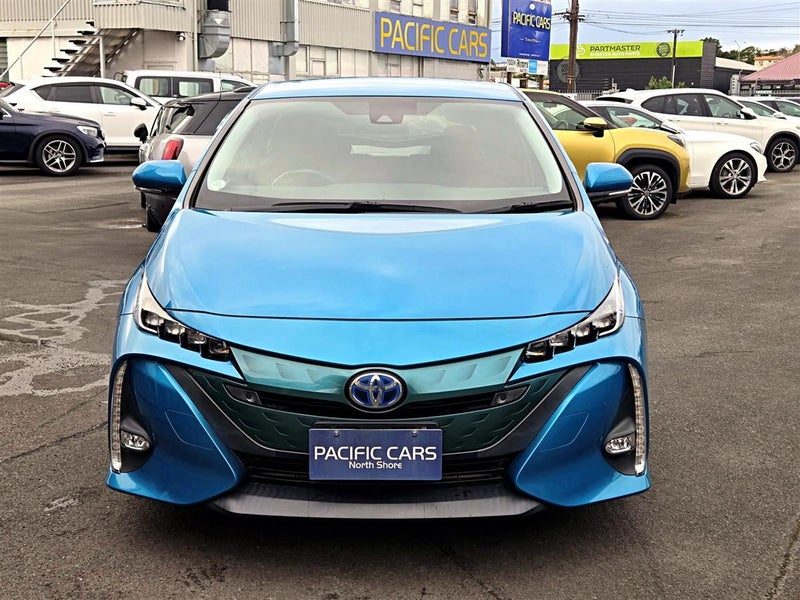 2017 Toyota Prius A, photo 3