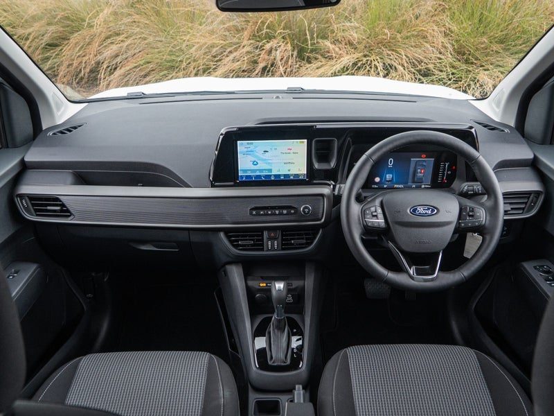 2026 Ford Transit Courier Trend FWD 7A, photo 2