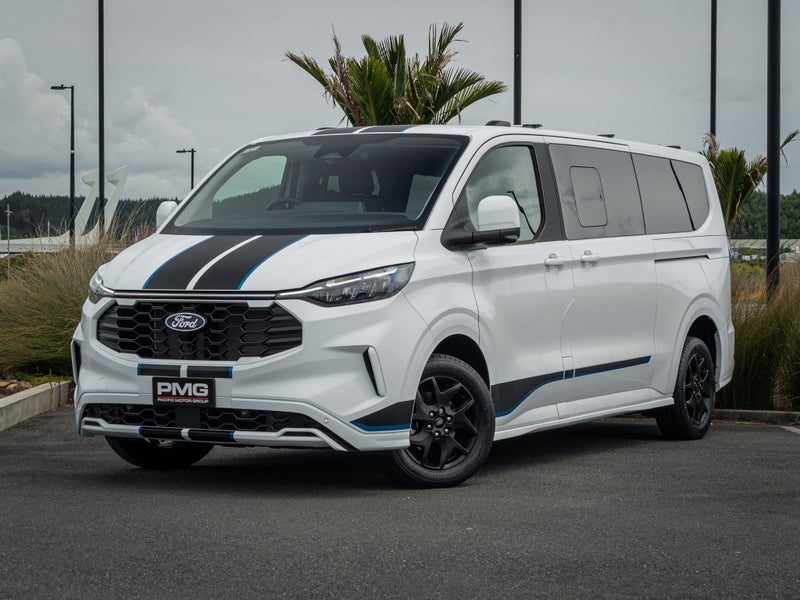2026 Ford Transit Tourneo 320L Sport Bus AWD 8A