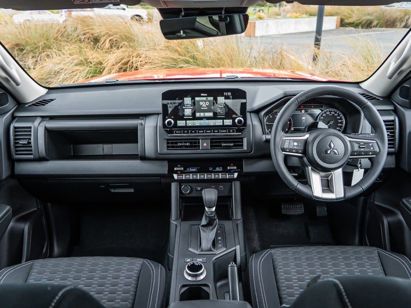2026 Mitsubishi Triton GLX, photo 2