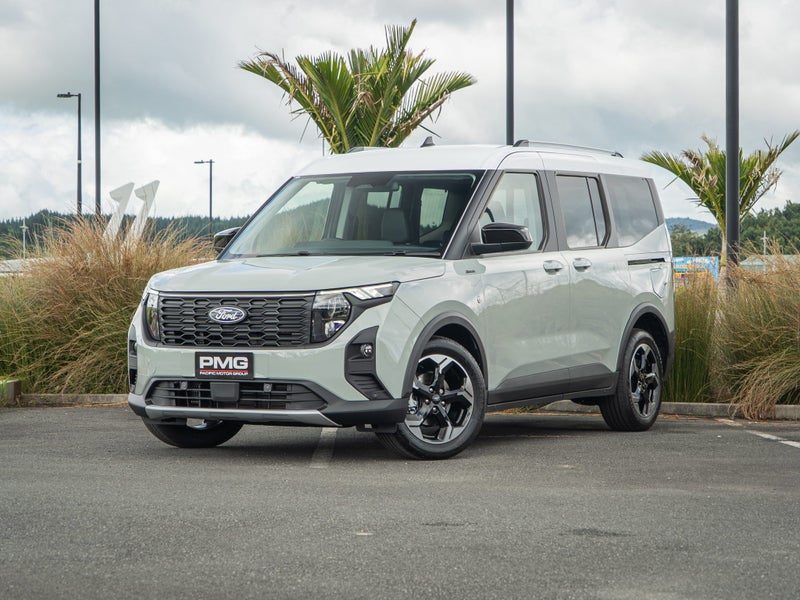 2026 Ford Transit Courier Tourneo FWD 7A