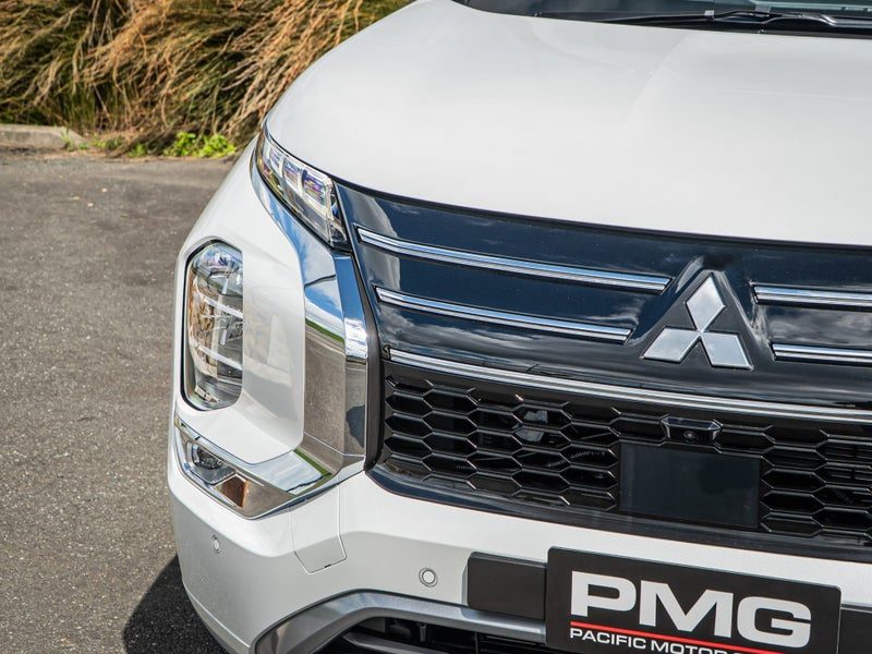 2026 Mitsubishi Outlander PHEV VRX 2.4 4WD Auto, photo 3