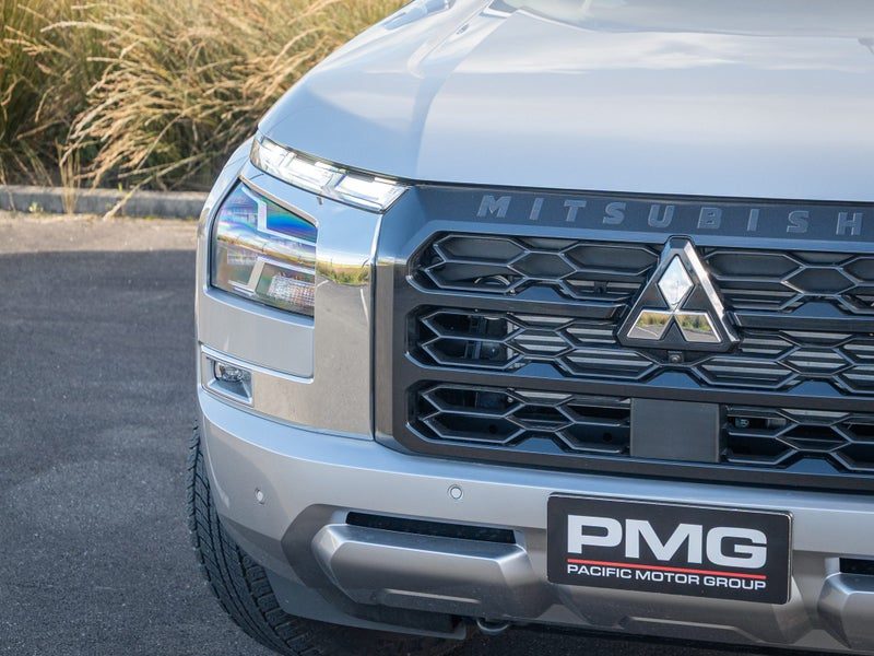 2026 Mitsubishi Triton GLXR, photo 3