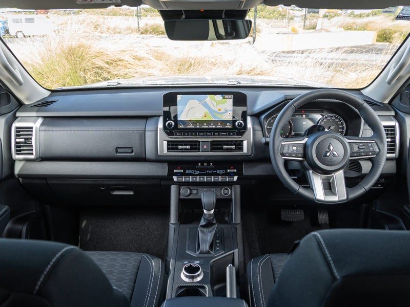 2026 Mitsubishi Triton GLXR, photo 2