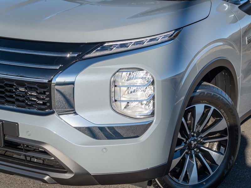 2026 Mitsubishi Outlander PHEV LS 2.4 4WD Auto, photo 3