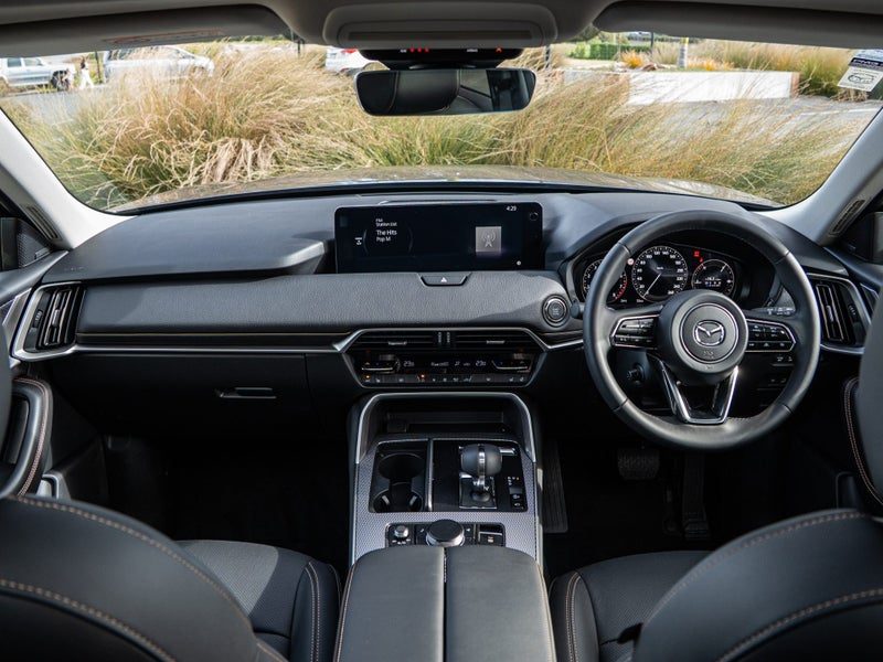 2026 Mazda CX-60 HOMURA HYBRID 3.3L AWD, photo 2