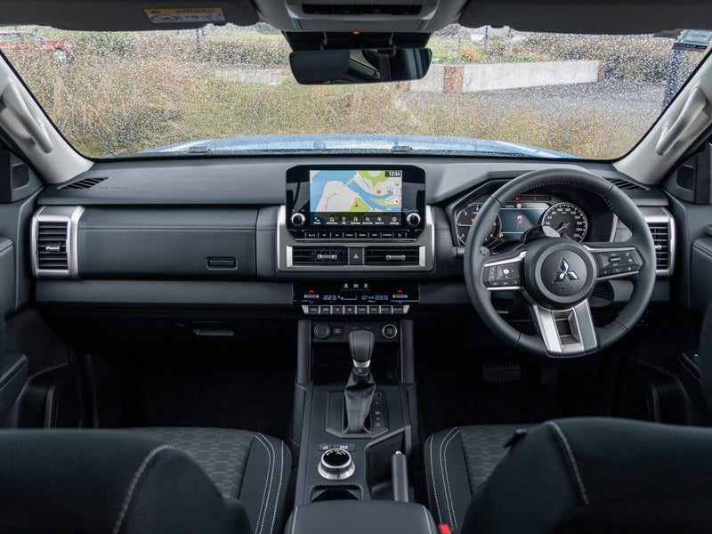 2026 Mitsubishi Triton GLXR, photo 3