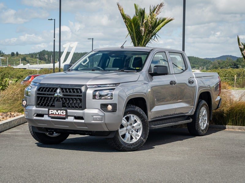 2026 Mitsubishi Triton GLX