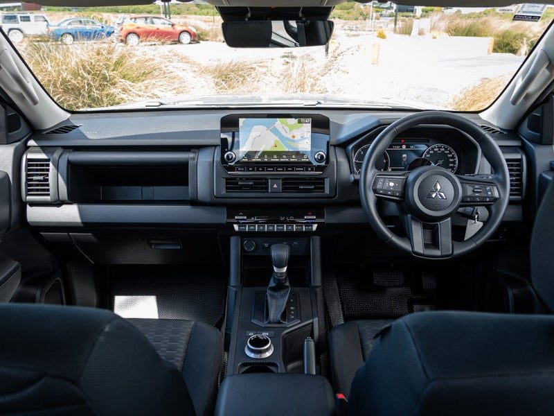 2026 Mitsubishi Triton GLX, photo 2