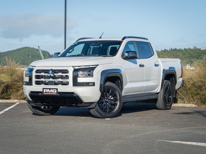 2026 Mitsubishi Triton VRX