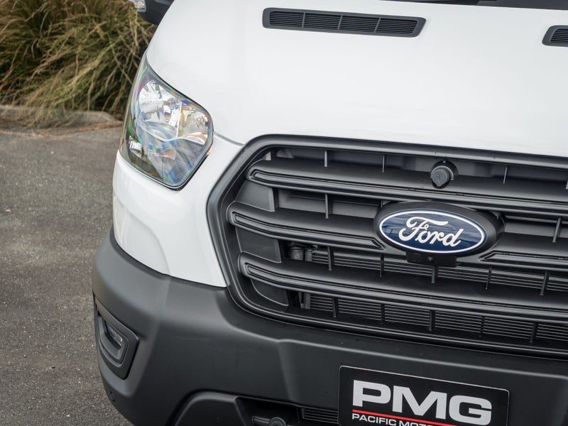 2026 Ford Transit Cargo 410 LWB 12 Seat Bus RWD, photo 3