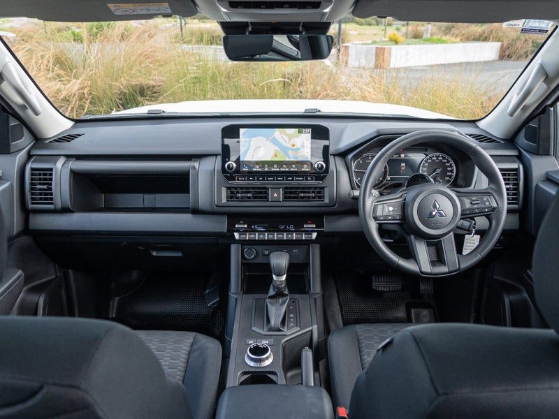 2026 Mitsubishi Triton GLX, photo 2