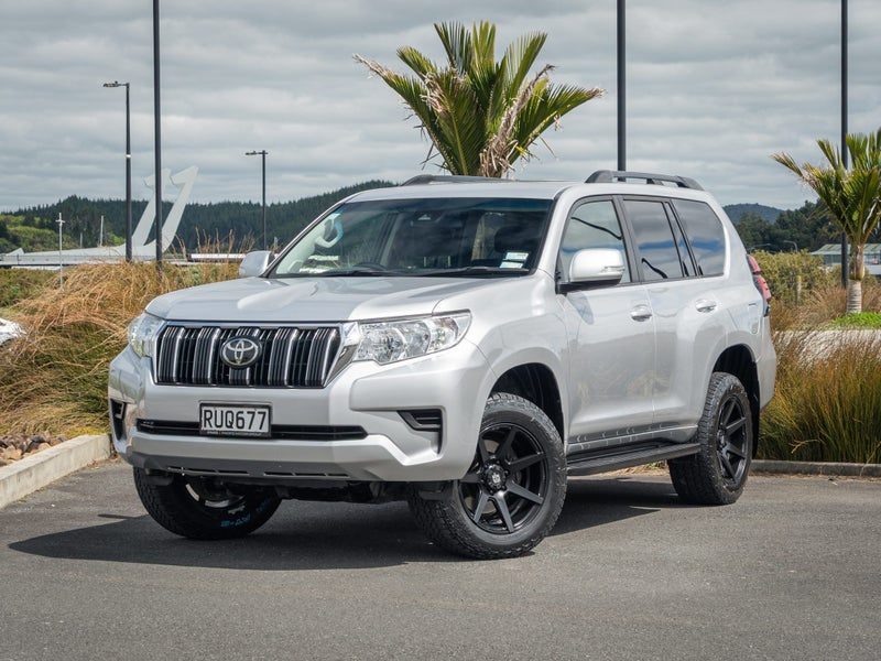 2020 Toyota Land Cruiser Prado GX