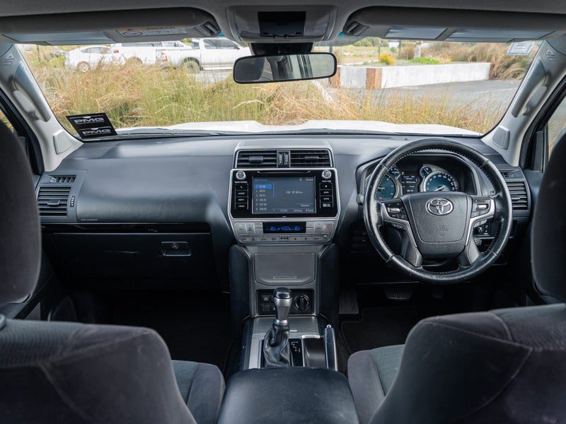 2020 Toyota Land Cruiser Prado GX, photo 2