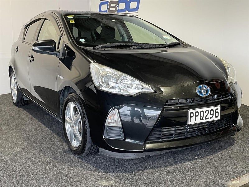 2012 Toyota Aqua HYBRID G, main photo