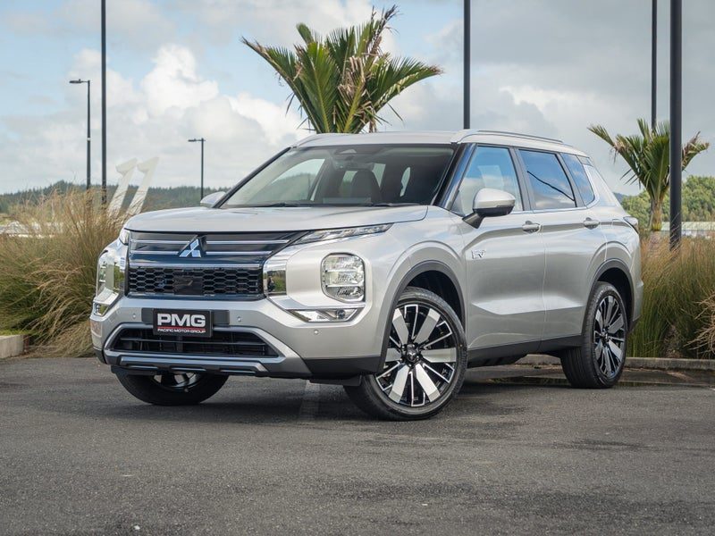 2026 Mitsubishi Outlander XLS 2WD