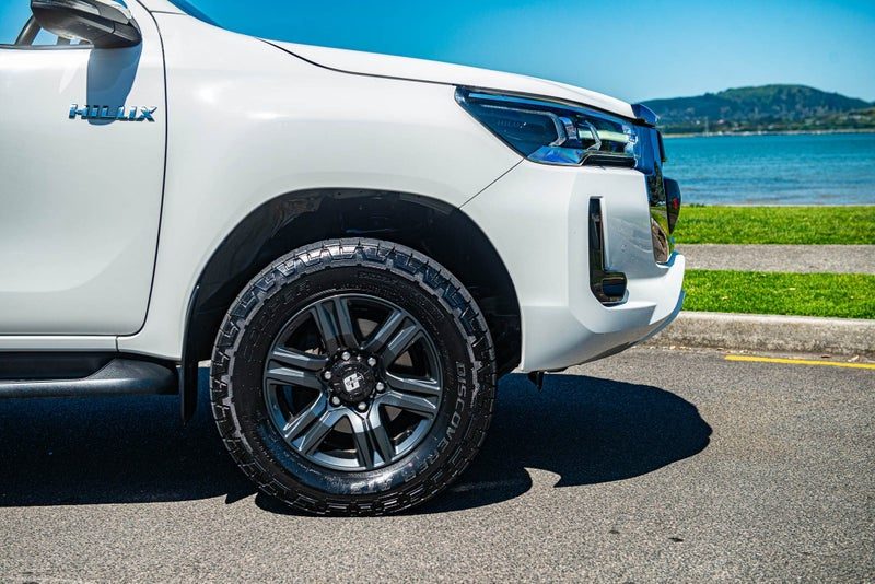 2022 Toyota Hilux SR5 2.8DT 4WD, photo 3