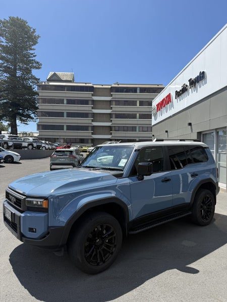 2025 Toyota Land Cruiser Prado Adventure