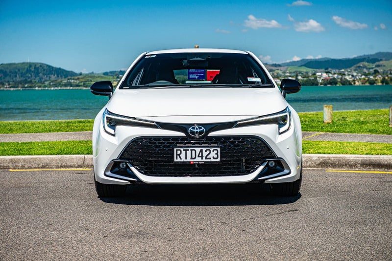 2026 Toyota Corolla ZR Hybrid, photo 2