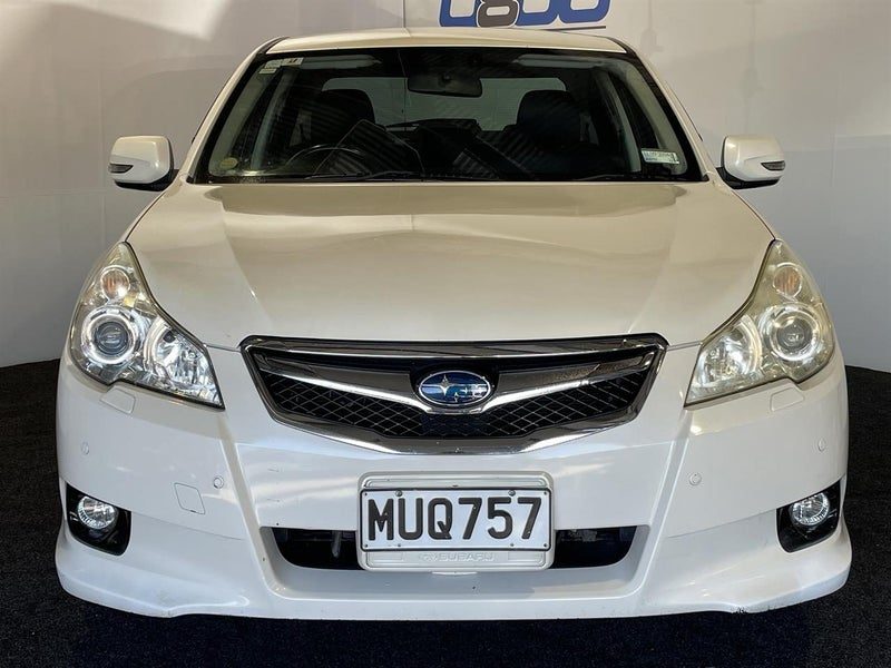 2009 Subaru Legacy, photo 2