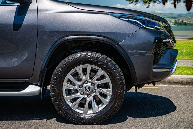 2022 Toyota Fortuner Limited 2.8DT 6AT 4WD, photo 3