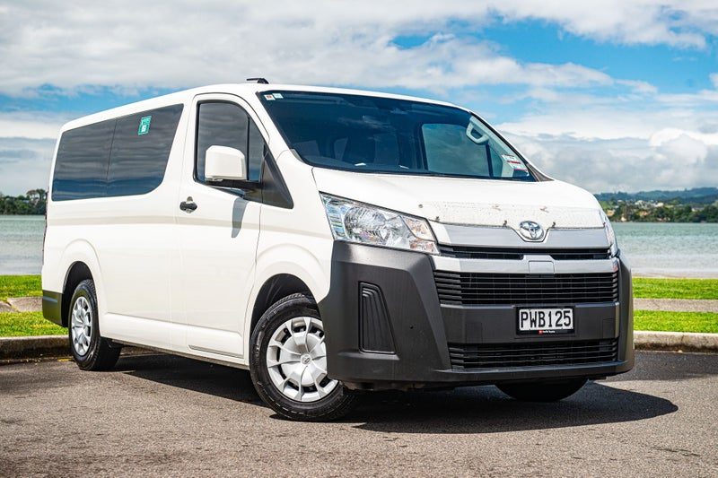 2023 Toyota Hiace ZR 2.8DT Minibus