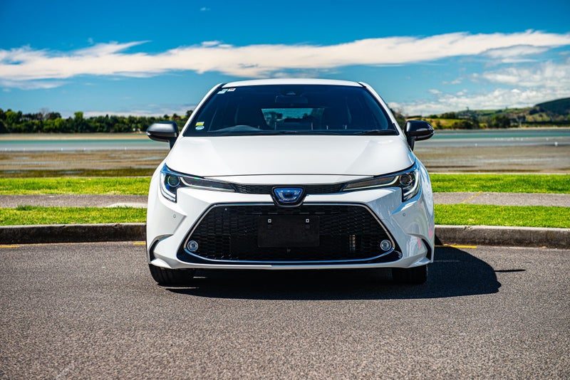 2019 Toyota Corolla Touring, photo 2