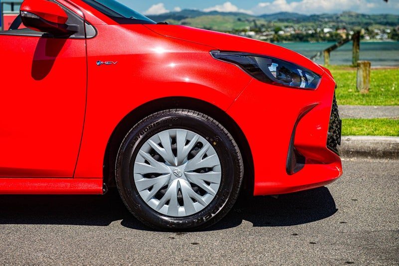 2024 Toyota Yaris GX 1.5P Hybrid, photo 3