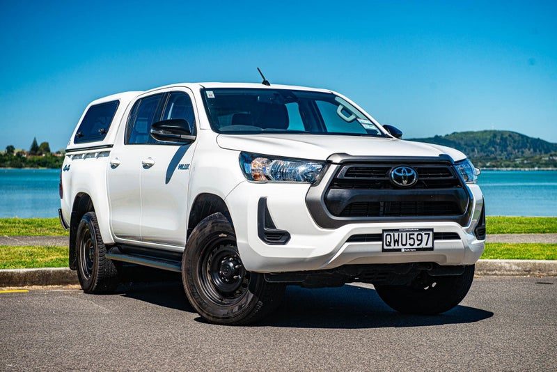 2024 Toyota Hilux SR 2.8DT Hybrid 6AT 4WD