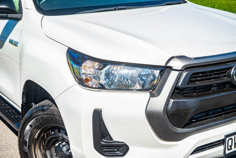 2024 Toyota Hilux SR 2.8DT Hybrid 6AT 4WD, photo 2