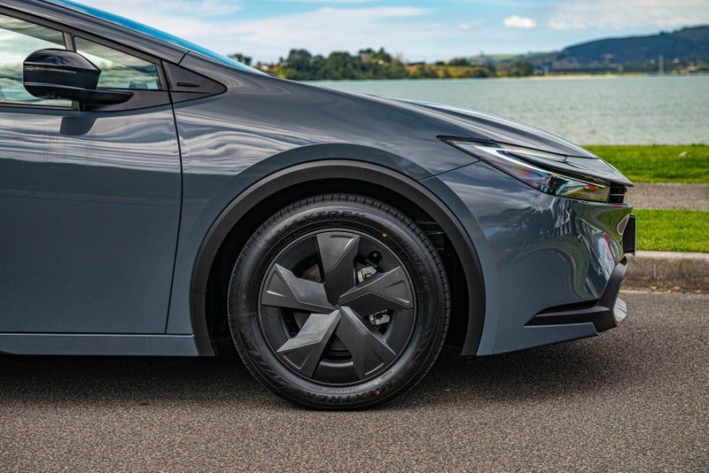 2025 Toyota Prius 1.8 Hybrid U, photo 3