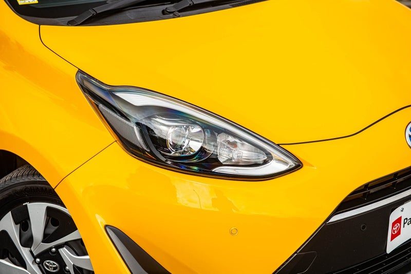 2018 Toyota Aqua 1.5 Hybrid, photo 3