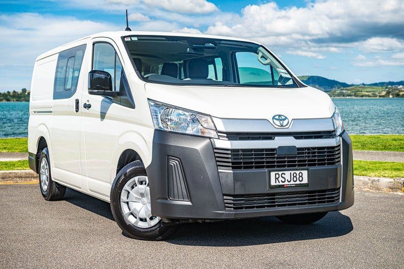 2026 Toyota Hiace ZR 5-Seater Ready to go