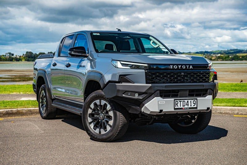 2026 Toyota Hilux SR5 Limited Hybrid