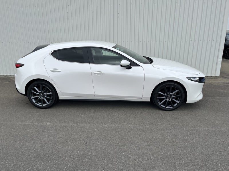 2022 Mazda 3 Hatch GTX 2.5 6AT, photo 3