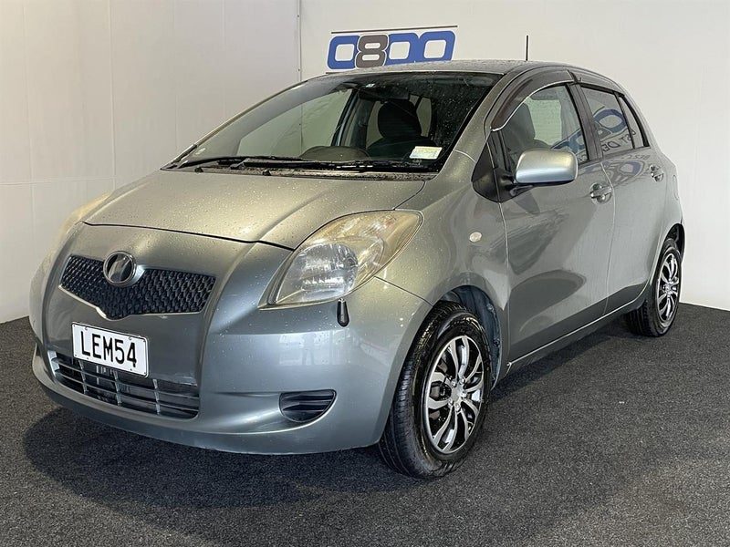 2006 Toyota Vitz, photo 3
