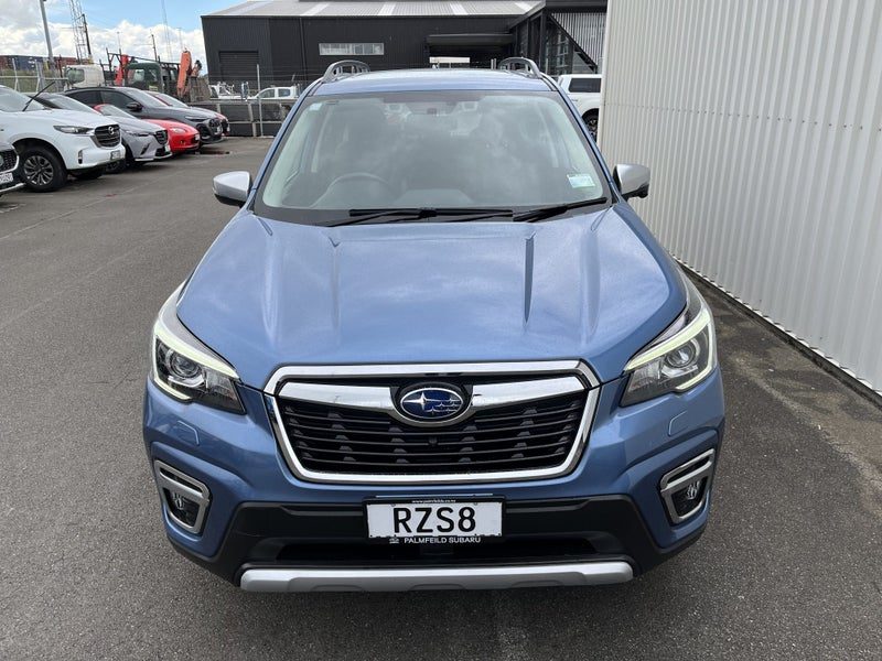 2018 Subaru Forester 2.5i Premium SLT, photo 2