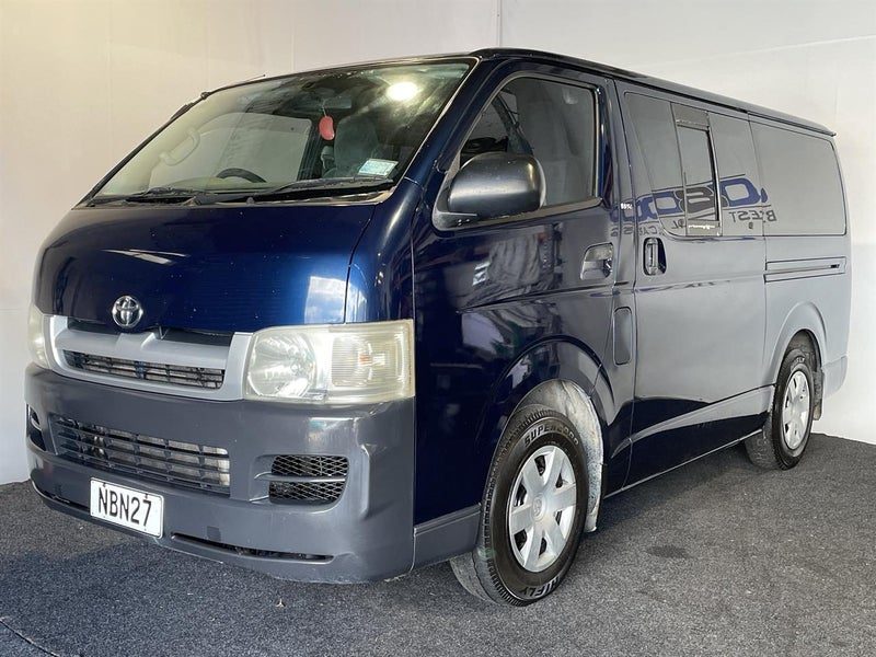2005 Toyota Hiace 2.7P ZL VAN5M 3 SEAT, photo 3