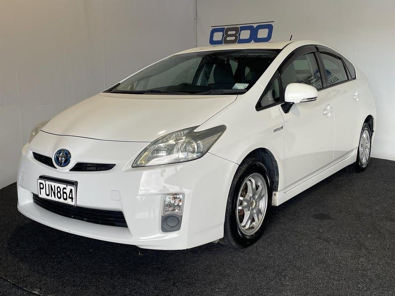 2011 Toyota Prius Hybrid, photo 3