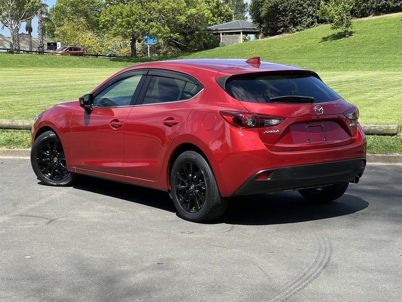 2015 Mazda Axela, photo 3